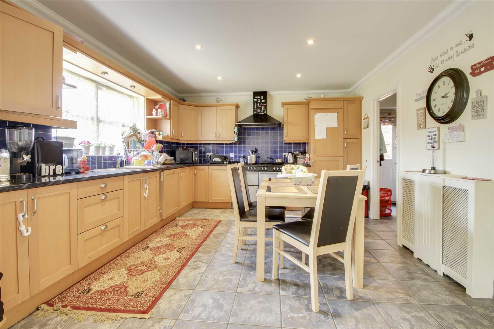 Upton Grove, Shenley Lodge, Milton Keynes